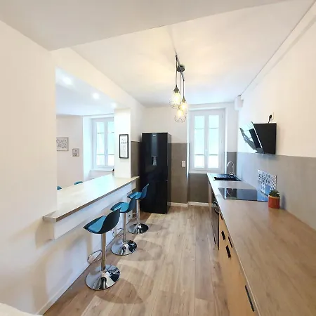 De Charme Climatise Apartman